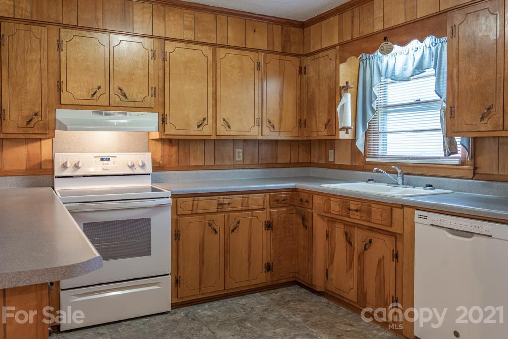 909 Kiser Dairy Road Dallas, NC 28034 - Photo 14 of 44 Gallery Image 14