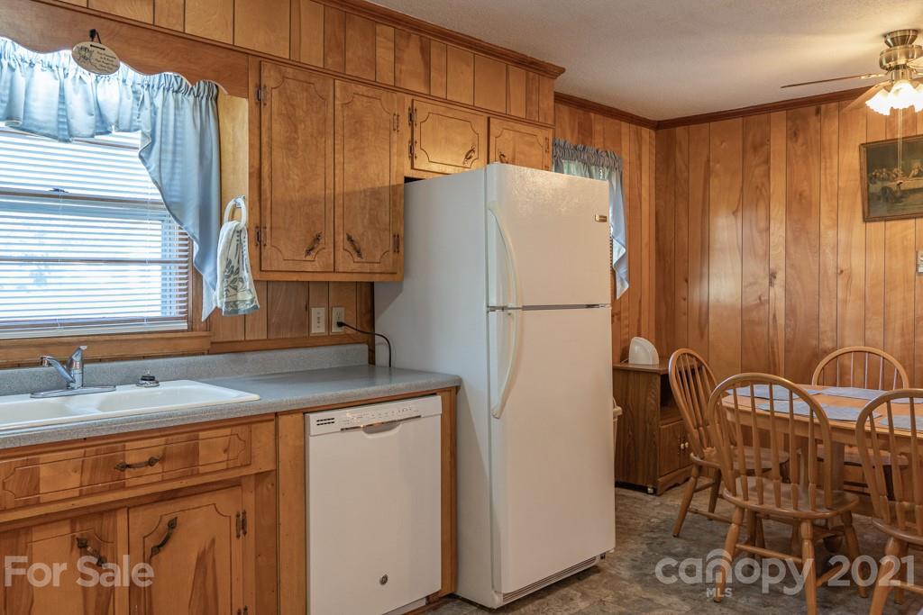 909 Kiser Dairy Road Dallas, NC 28034 - Photo 16 of 44 Gallery Image 16
