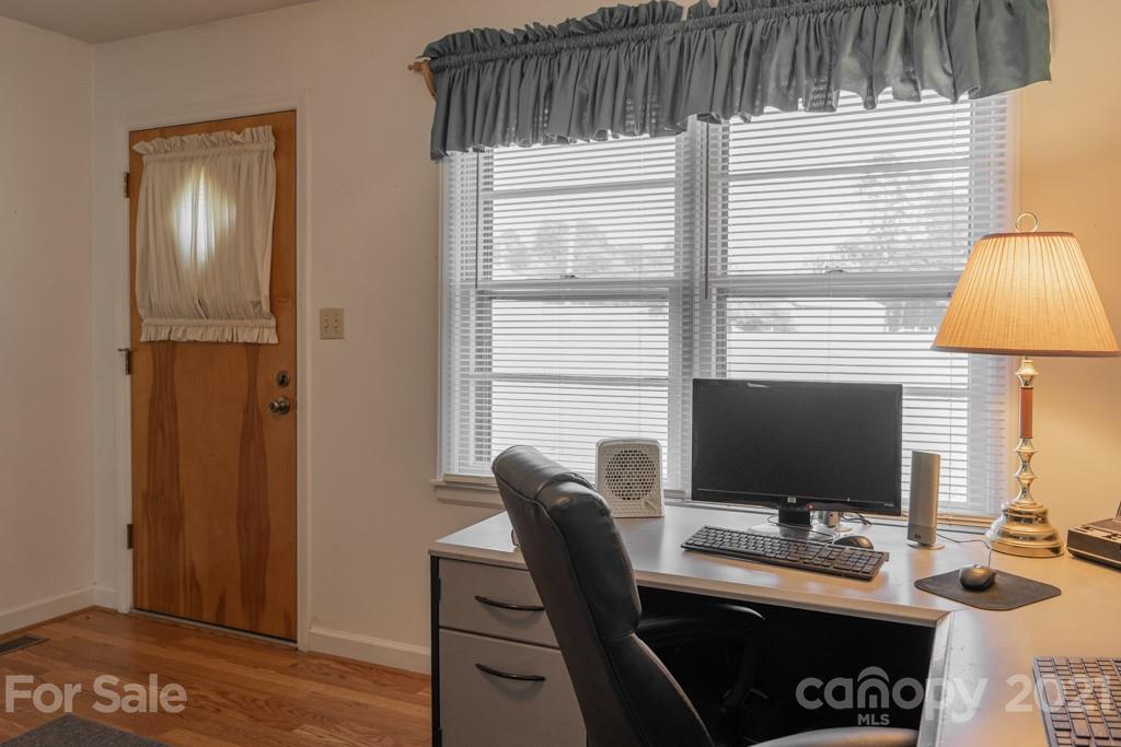 909 Kiser Dairy Road Dallas, NC 28034 - Photo 18 of 44 Gallery Image 18