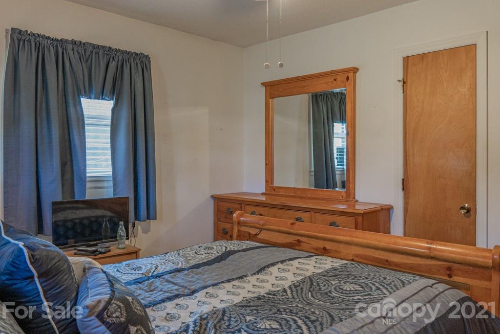 909 Kiser Dairy Road Dallas, NC 28034 - Photo 28 of 44 Gallery Image 28