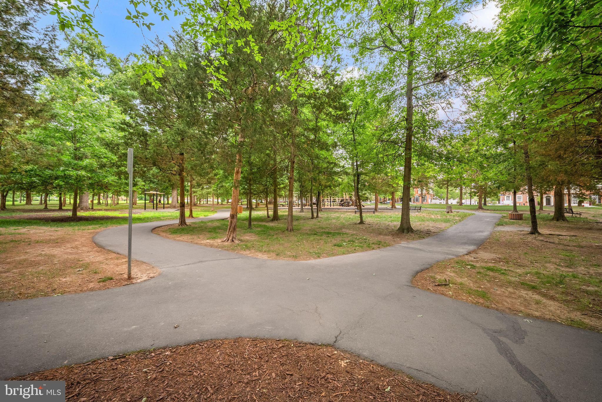 23559 Christina Ridge Square Ashburn, VA 20148 - Photo 58 of 63 Walking/Jogging Trails