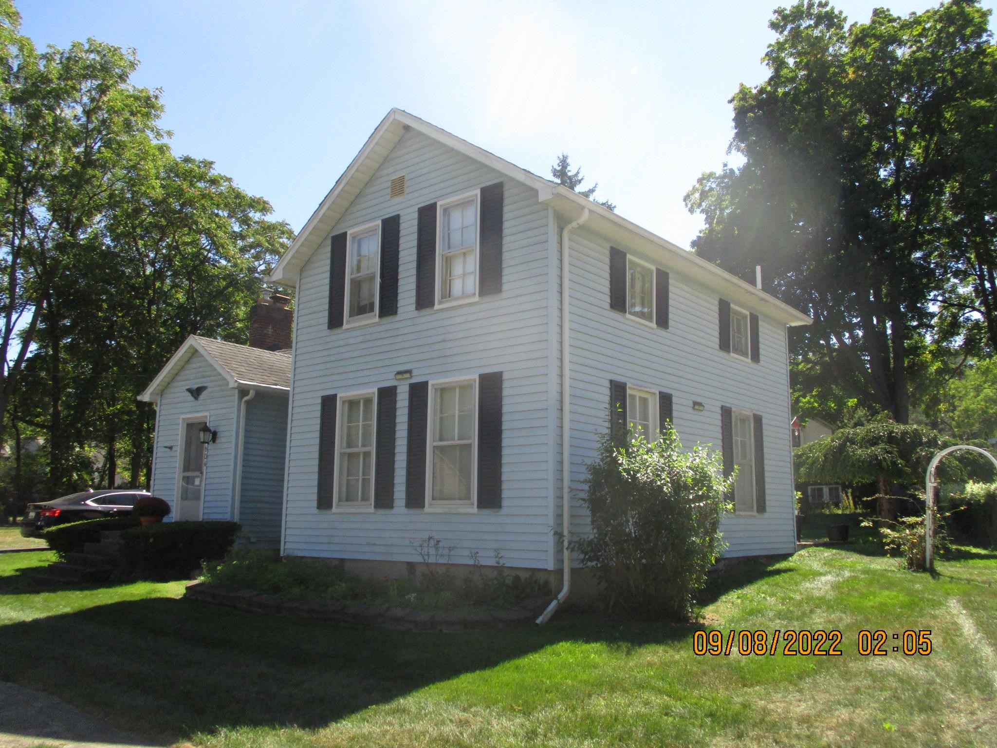 604 East South Holly Road Fenton, MI 48430 - Photo 1 of 24 50089675.JPG