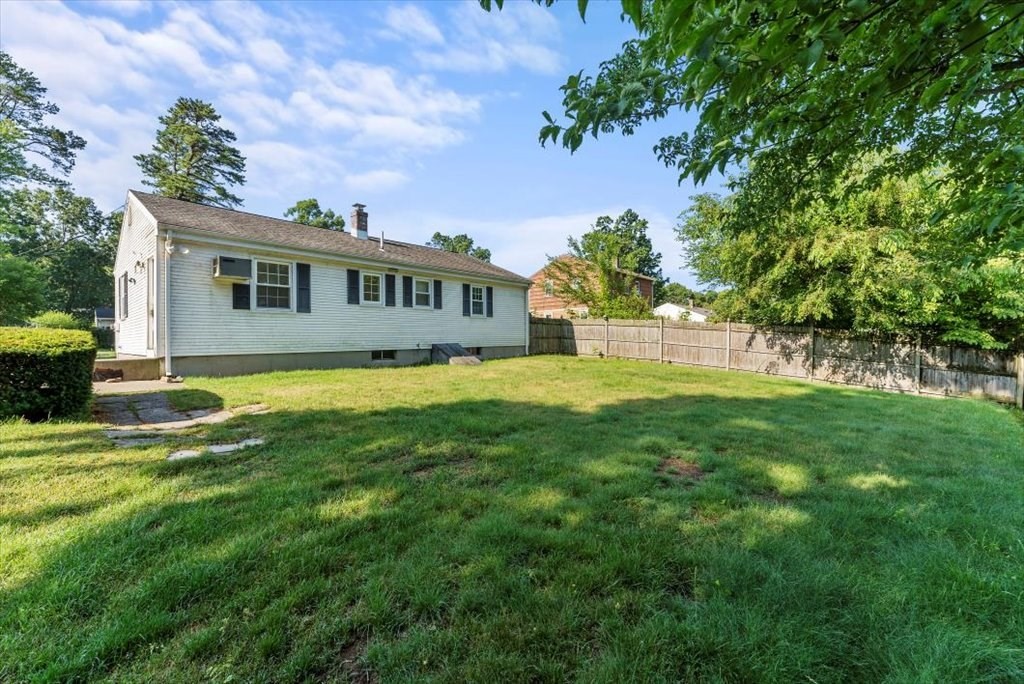 90 Fallston Street Springfield, MA 01119 - Photo 35 of 38 a view of house with a garden