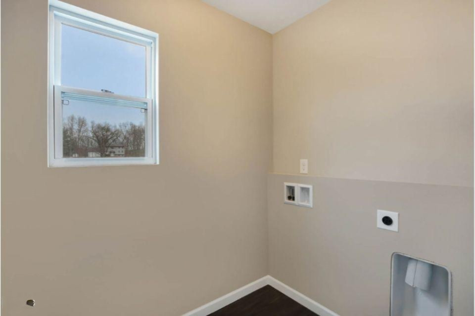 2739 Hawk Ridge Court Kentwood, MI 49508 - Photo 11 of 23 TWO032-i1810-Laundry Room
