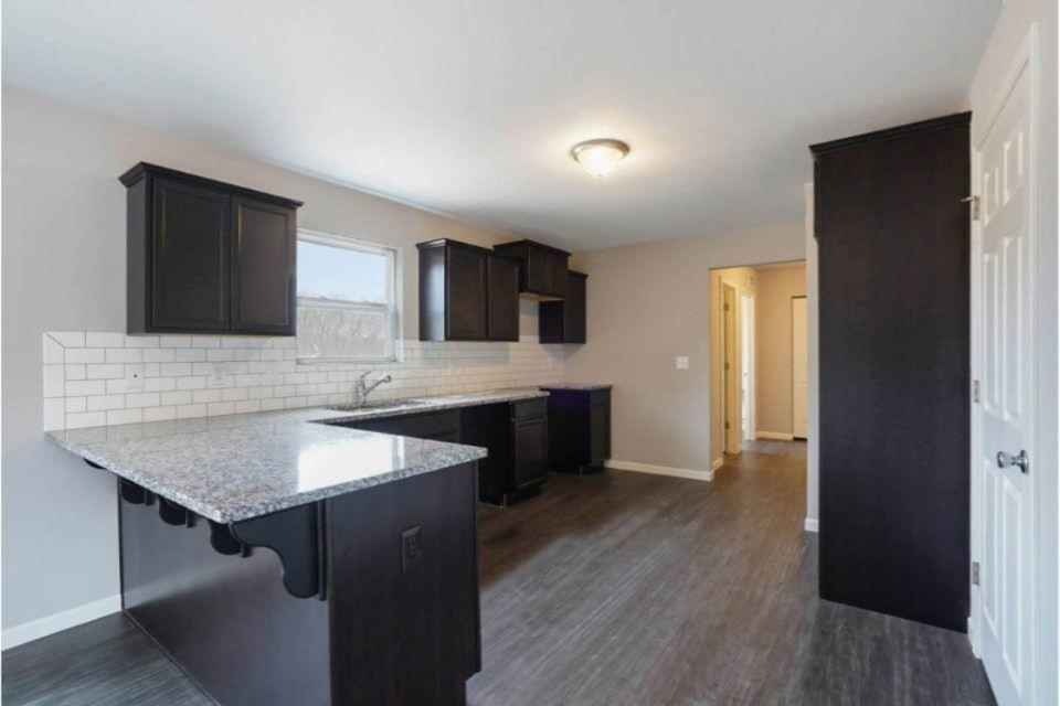 2739 Hawk Ridge Court Kentwood, MI 49508 - Photo 9 of 23 TWO032-i1810-Kitchen2