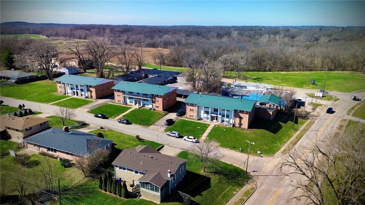 105-111 South Elder Lane Decatur, IL 62522 - Photo 1 of 16