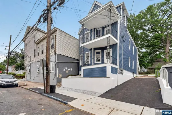 $875,000 | 87-89 North 5th Street, Paterson, NJ 07522