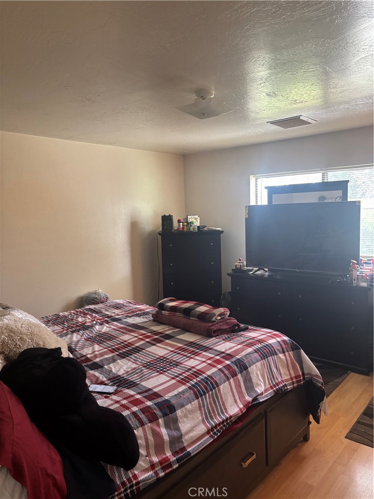313 Mamie Street Ridgecrest, CA 93555 - Photo 21 of 33 Primary Bedroom