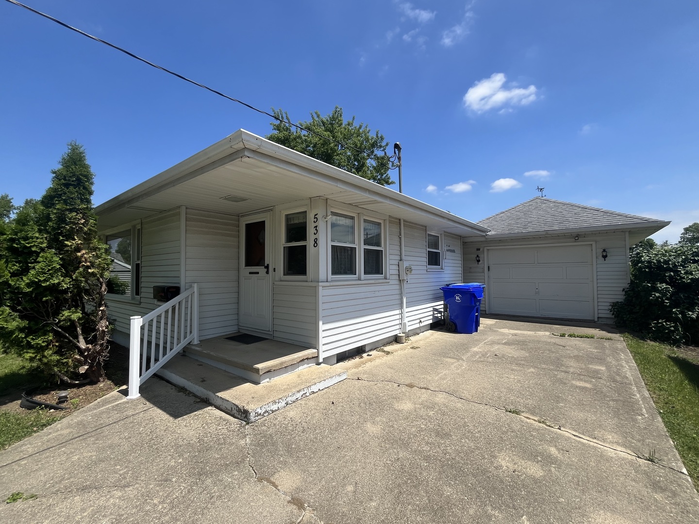 538 Dwight Street Kewanee, IL 61443 - Photo 2 of 13