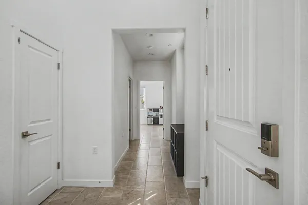 $525,000 | 1183 Ponderosa Way West, Madera, CA 93636