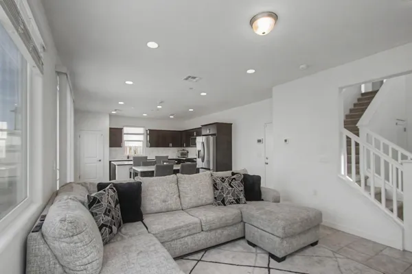 $525,000 | 1183 Ponderosa Way West, Madera, CA 93636