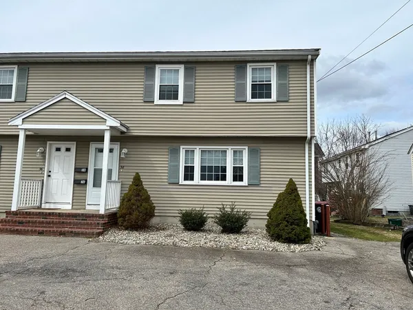 $2,900 | 38 Reservoir Street, Unit 38, Brockton, MA 02301