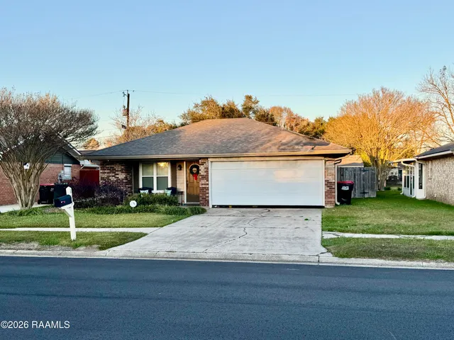 $1,695 | 103 Brookwood Circle, Lafayette, LA 70506