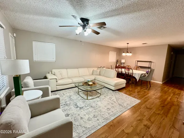 $1,650 | 103 Brookwood Circle, Lafayette, LA 70506