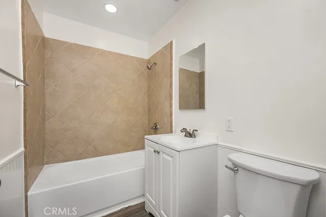 $2,900 | 786 North Shattuck Place, Orange, CA 92867