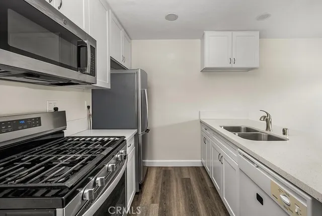 $2,900 | 786 North Shattuck Place, Orange, CA 92867