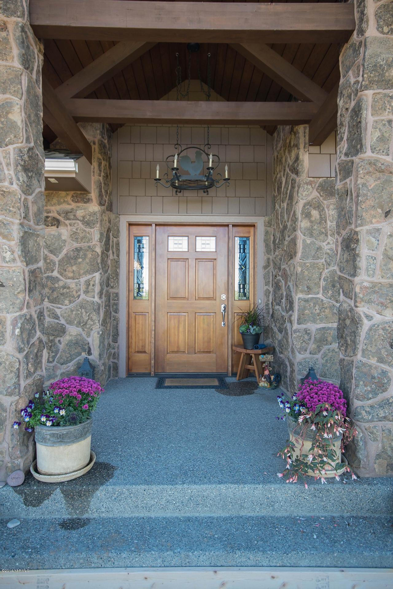 10600 Occidental Road Yakima, WA 98903 - Photo 7 of 40