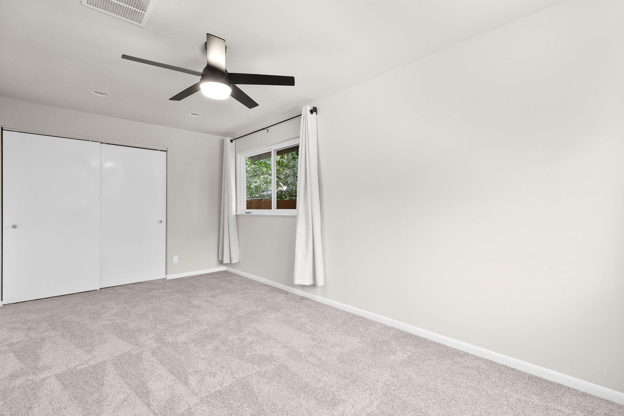 501 Arbor Lane Austin, TX 78745 - Photo 13 of 29