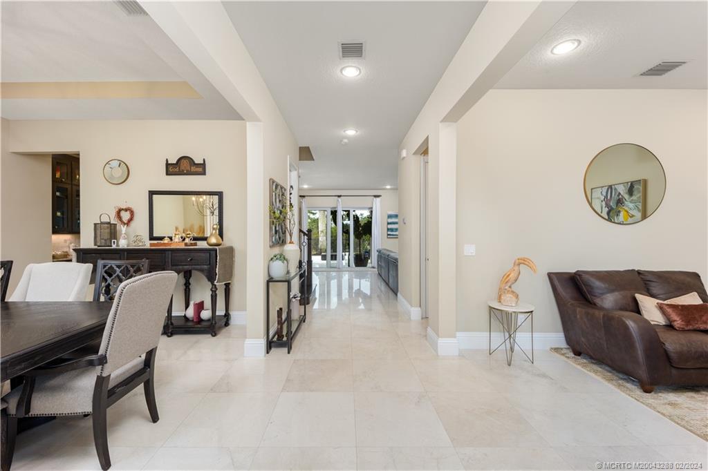 7480 Southeast Ravissant Drive Stuart, FL 34997 - Photo 12 of 53 Gallery Image 12