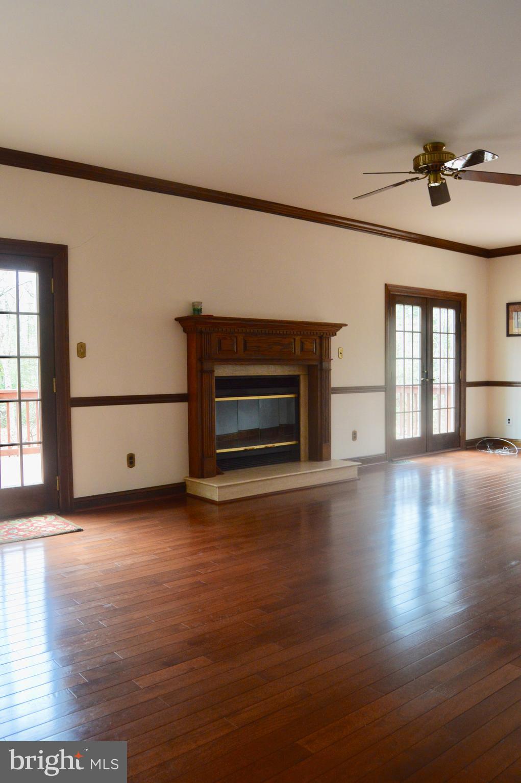8 Kingswood Road Shamong, NJ 08088 - Photo 18 of 46 Family Room