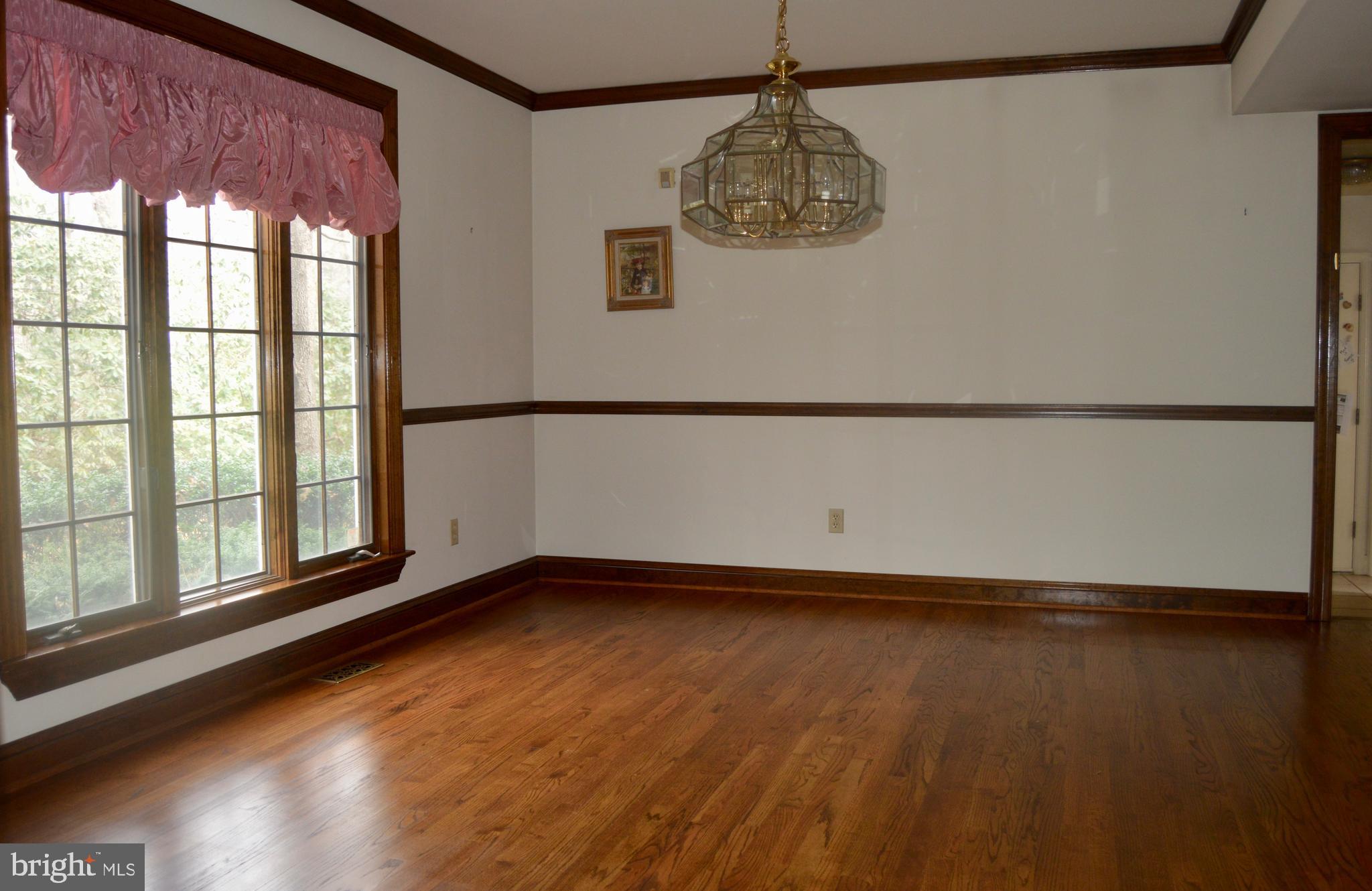 8 Kingswood Road Shamong, NJ 08088 - Photo 28 of 46 Dining Room