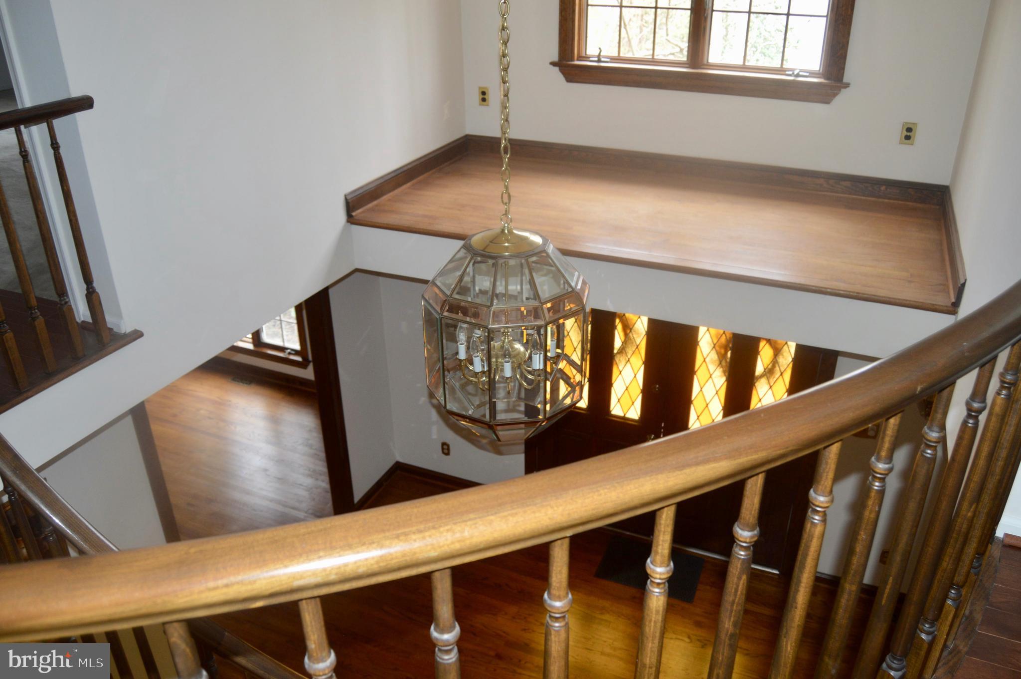 8 Kingswood Road Shamong, NJ 08088 - Photo 41 of 46 Foyer from above