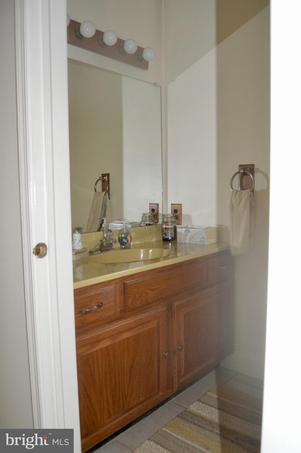8 Kingswood Road Shamong, NJ 08088 - Photo 43 of 46 Half Bath