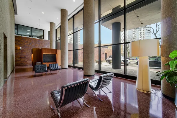 $1,750 | 5415 North Sheridan Road, Unit 4607, Chicago, IL 60640