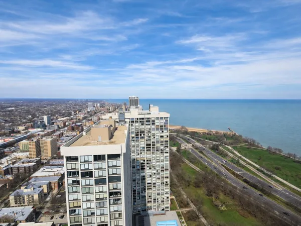 $1,750 | 5415 North Sheridan Road, Unit 4607, Chicago, IL 60640