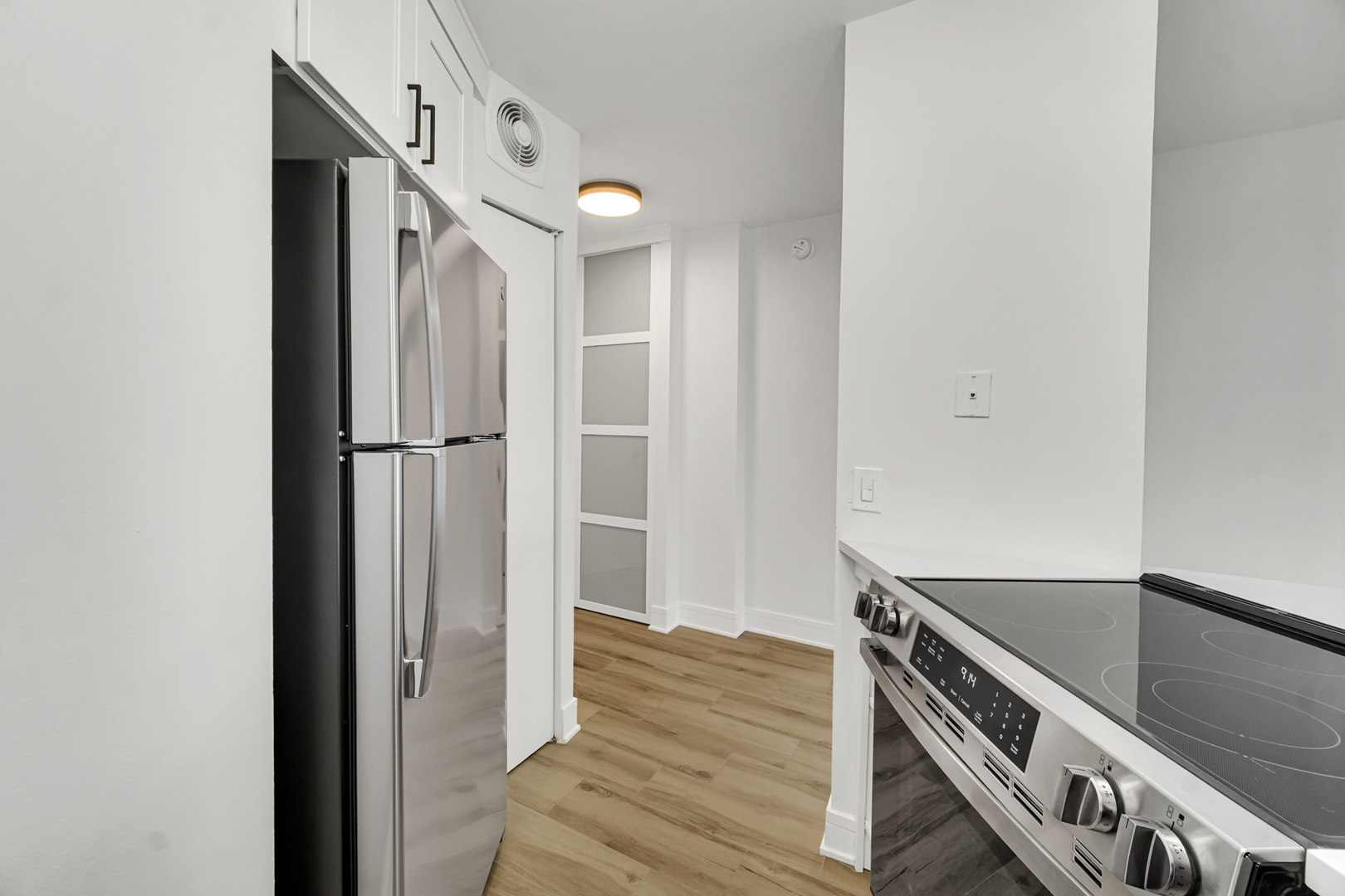 5415 North Sheridan Road, Unit 4607 Chicago, IL 60640 - Photo 9 of 29