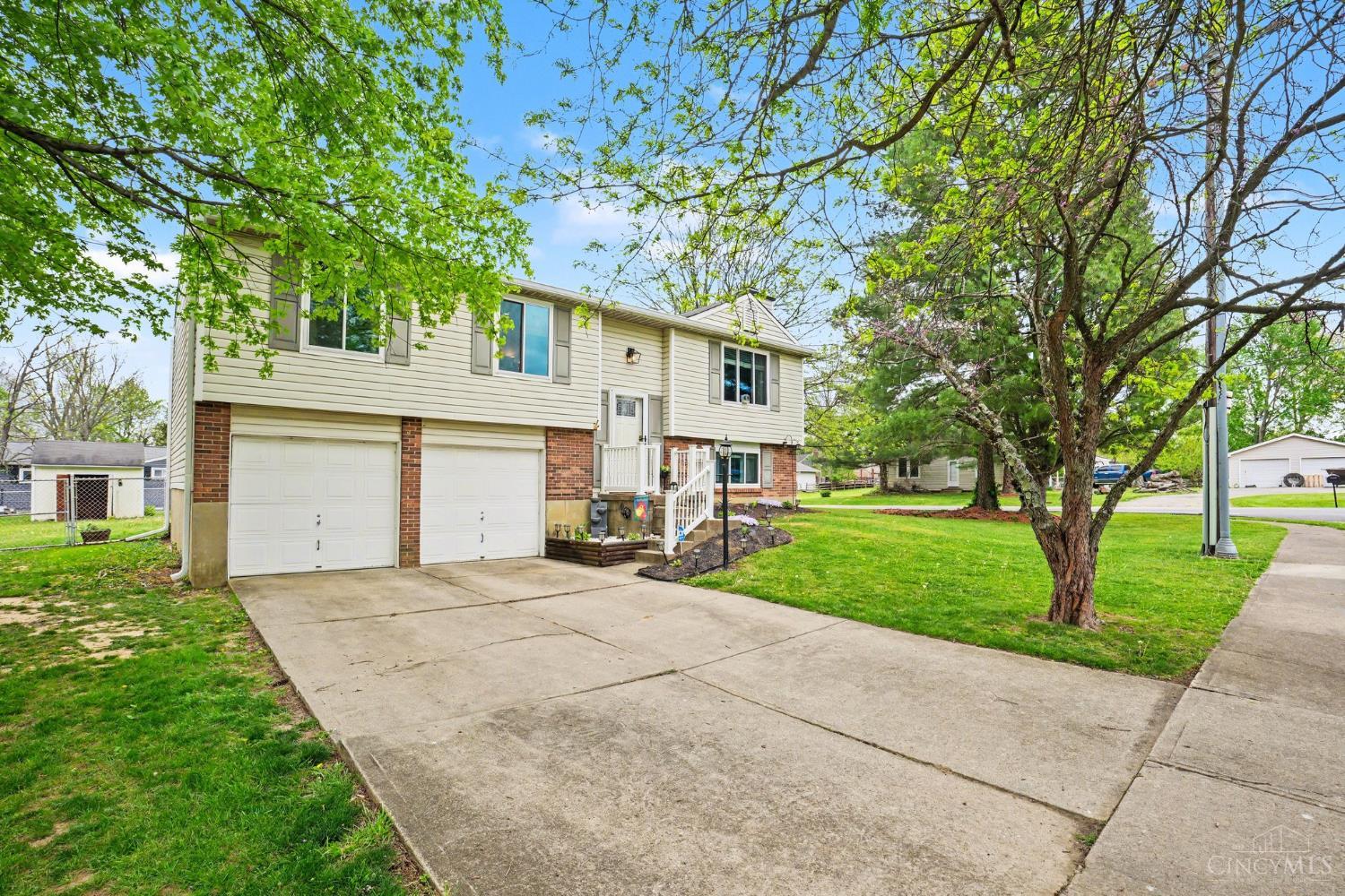 1194 Nature Run Road Batavia, OH 45103 - Photo 3 of 27 Gallery Image 3
