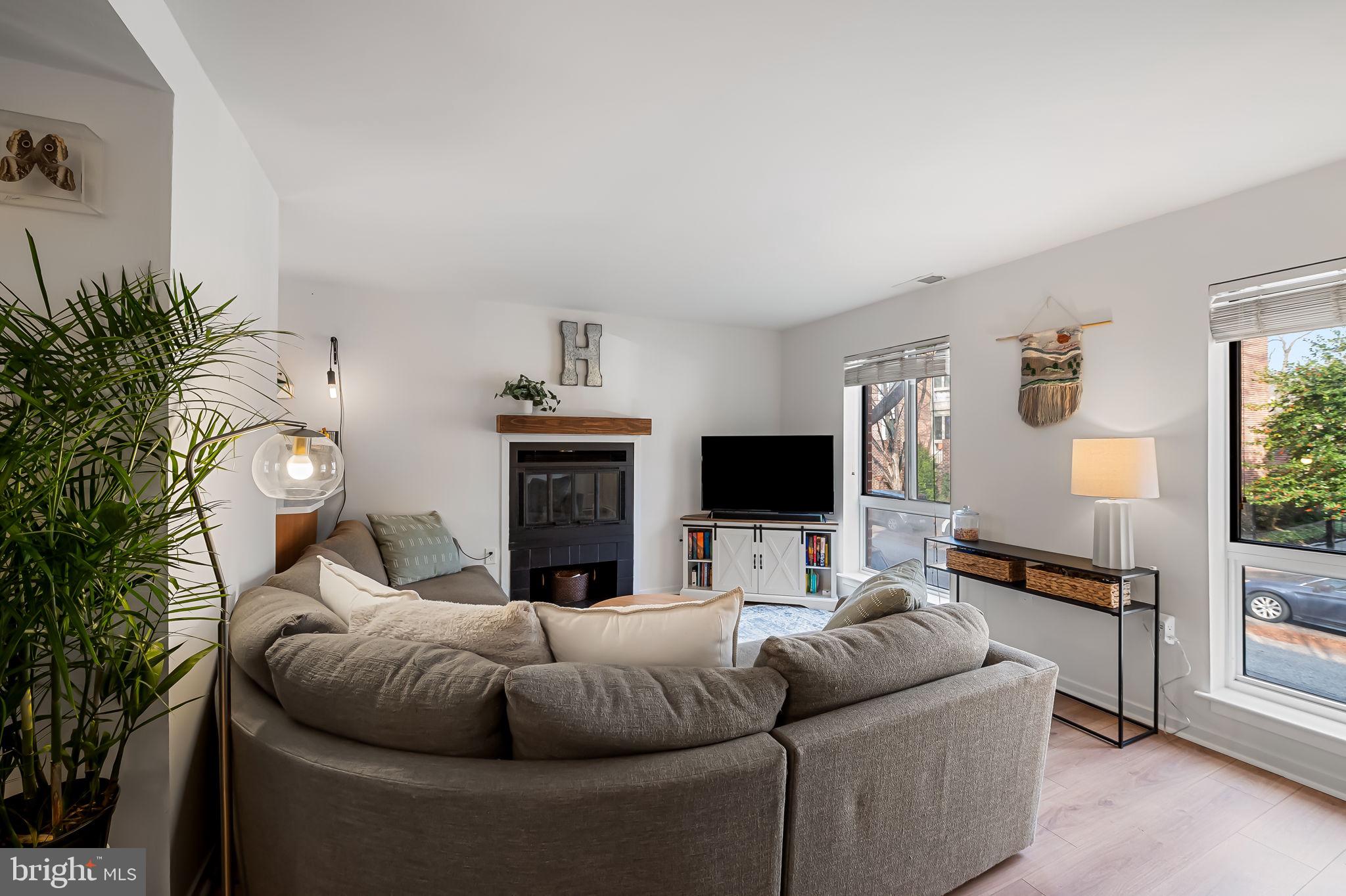 9 West Lee Street, Unit R 56 Baltimore, MD 21201 - Photo 5 of 21