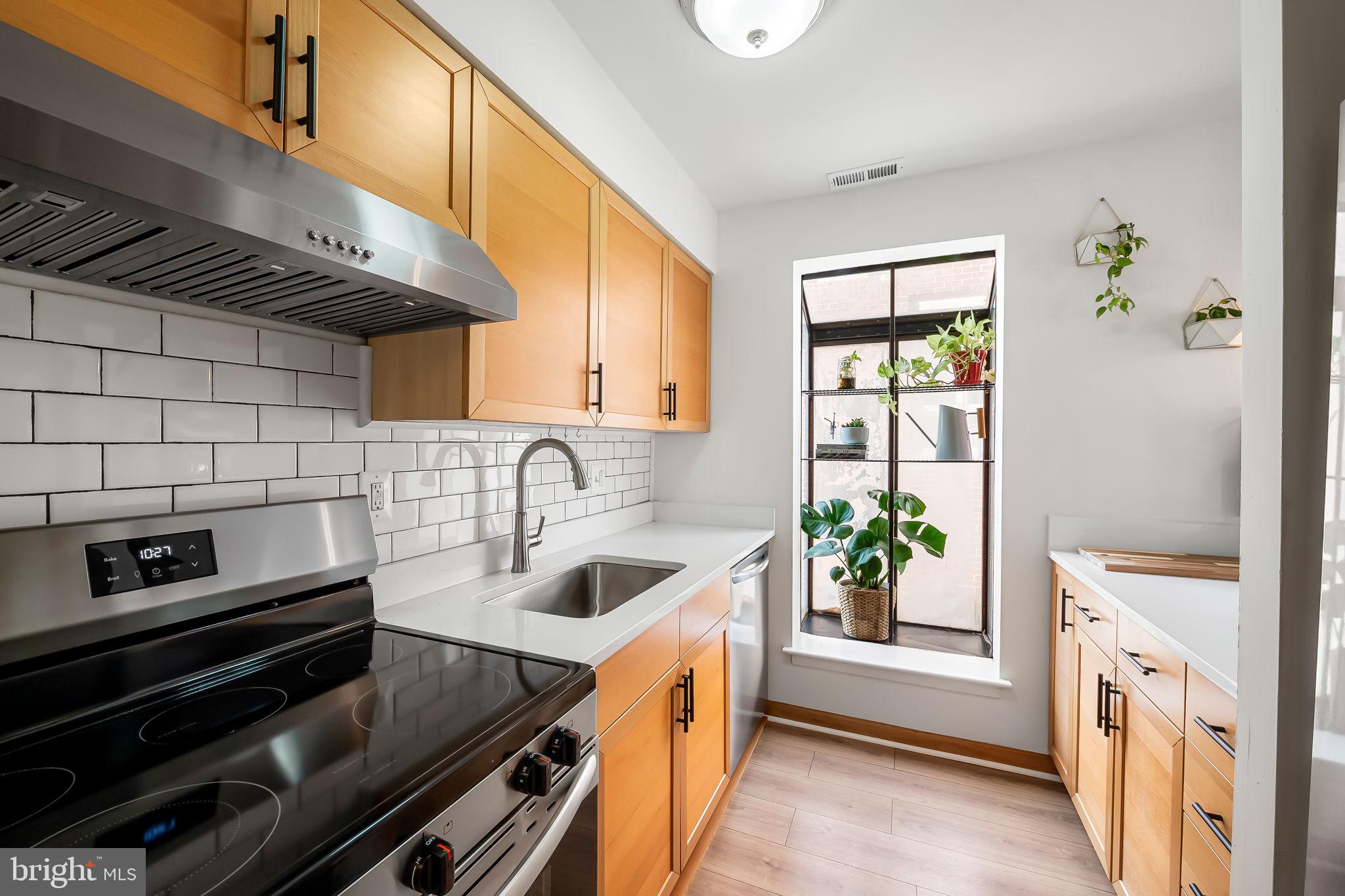 9 West Lee Street, Unit R 56 Baltimore, MD 21201 - Photo 9 of 21