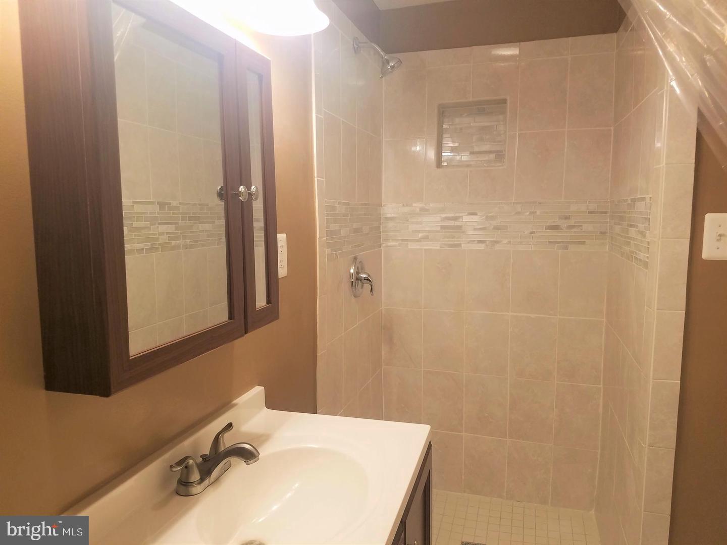 1517 Windham Lane Silver Spring, MD 20902 - Photo 15 of 48 Gallery Image 15