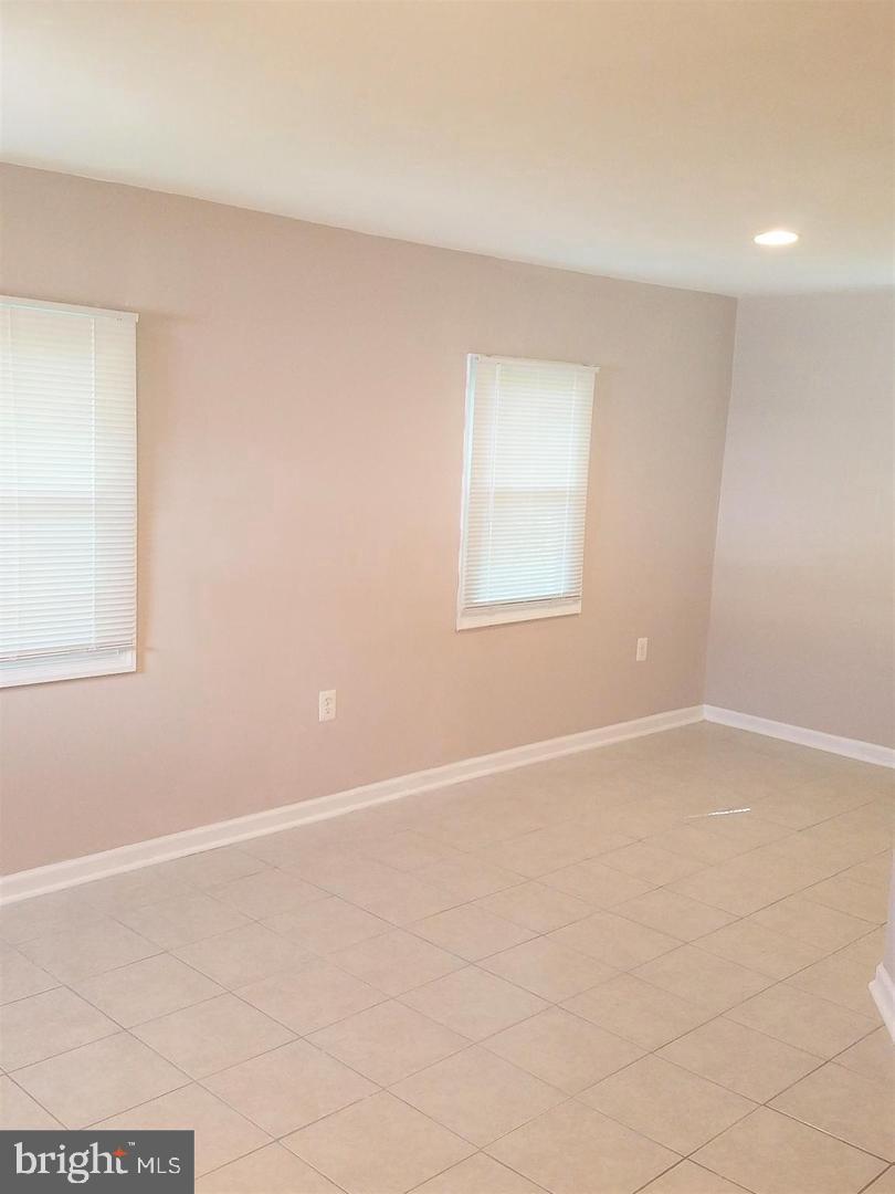 1517 Windham Lane Silver Spring, MD 20902 - Photo 10 of 48 Gallery Image 10