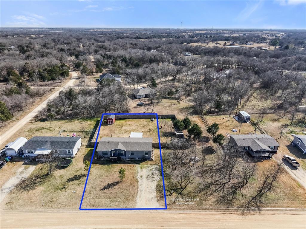 216 Southeast County Road Corsicana, TX 75109 - Photo 2 of 30