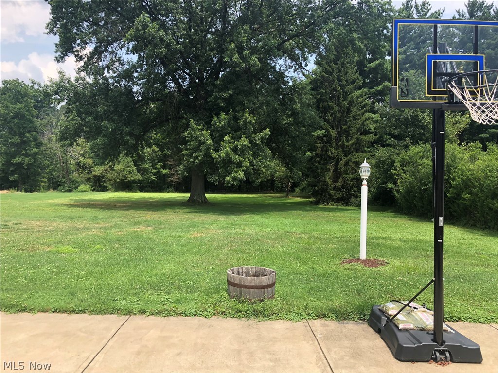 38075 Bainbridge Road Solon, OH 44139 - Photo 33 of 35 Gallery Image 33