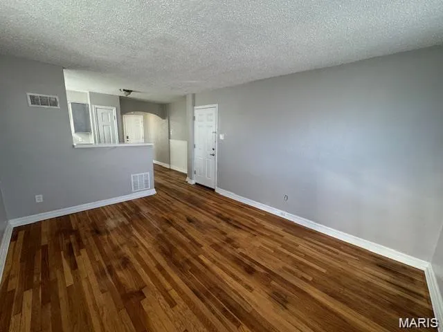 $860 | 4934 Kemper Avenue, St. Louis, MO 63139