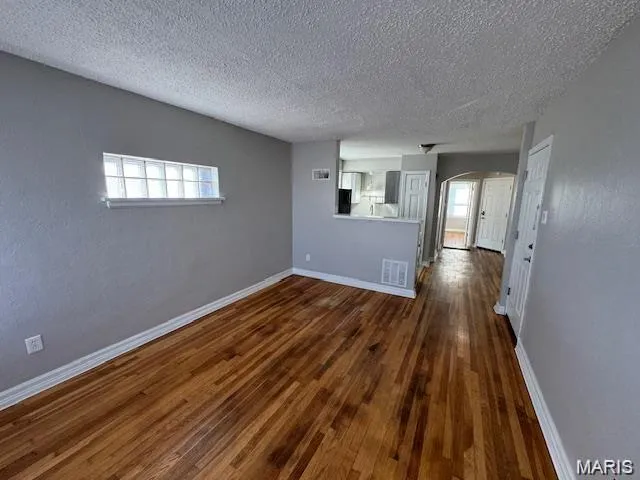 $860 | 4934 Kemper Avenue, St. Louis, MO 63139