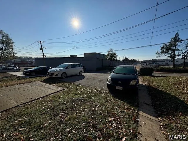 $860 | 4934 Kemper Avenue, St. Louis, MO 63139