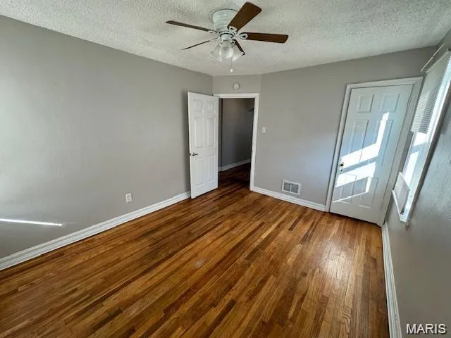 $860 | 4934 Kemper Avenue, St. Louis, MO 63139