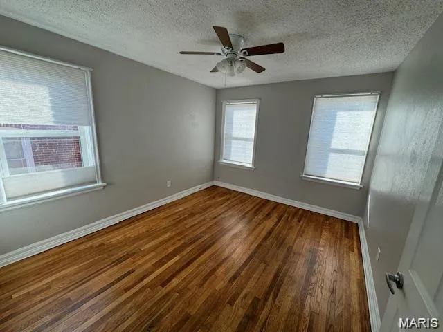 $860 | 4934 Kemper Avenue, St. Louis, MO 63139