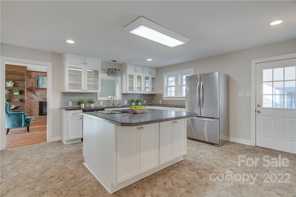 2115 Appling Way York, SC 29745 - Photo 9 of 47 Gallery Image 9