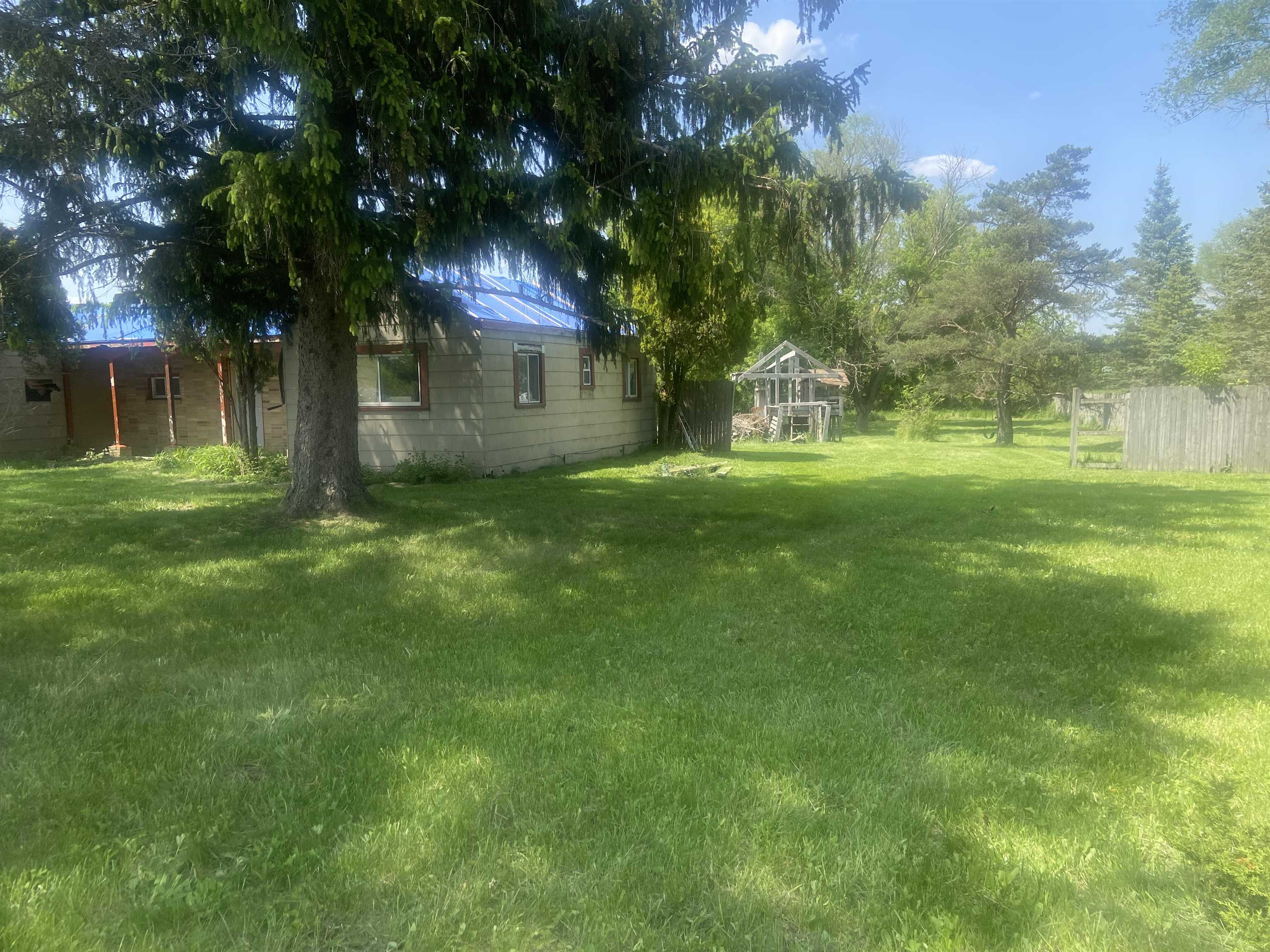 3064 West Carpenter Road Flint, MI 48504 - Photo 6 of 17