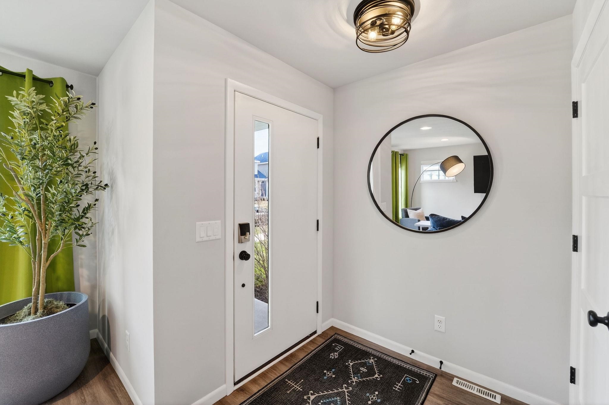 6124 Ragan Street Madison, WI 53718 - Photo 3 of 55