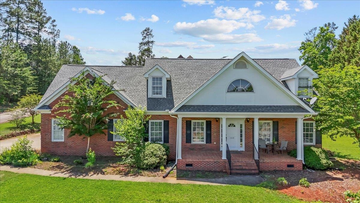 123 South Lake Emory Dr  