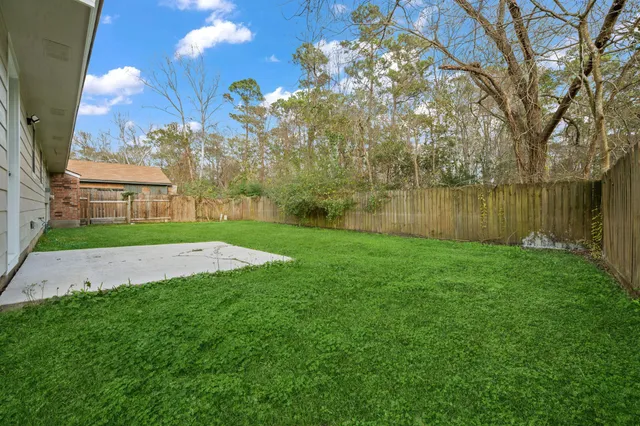 $1,800 | 17318 Broken Back Drive, Crosby, TX 77532