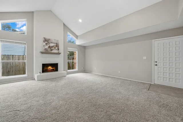 $1,800 | 17318 Broken Back Drive, Crosby, TX 77532