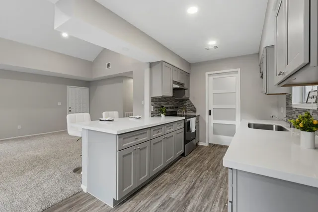 $1,800 | 17318 Broken Back Drive, Crosby, TX 77532