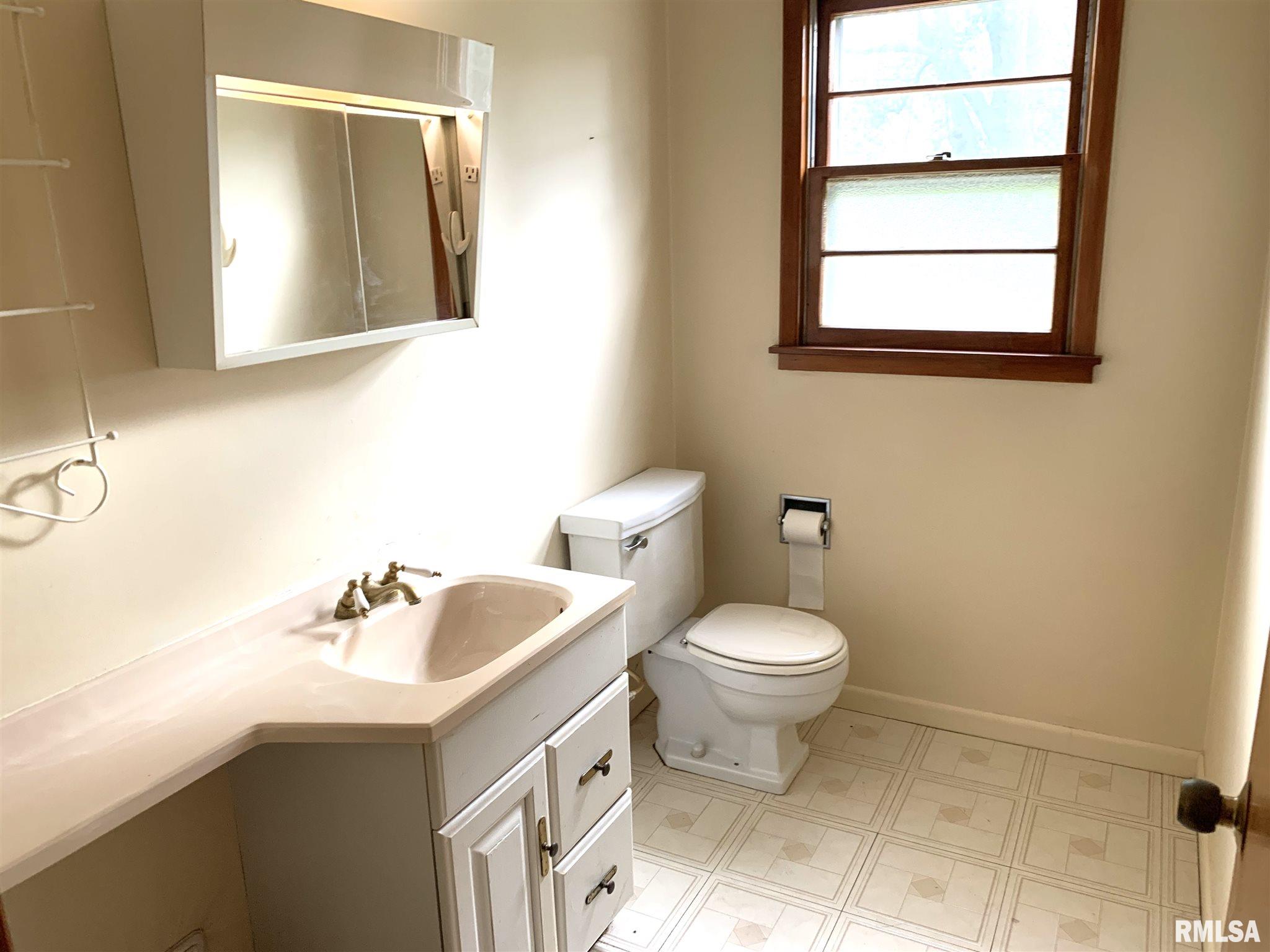 1900 Lee Street Springfield, IL 62703 - Photo 29 of 36